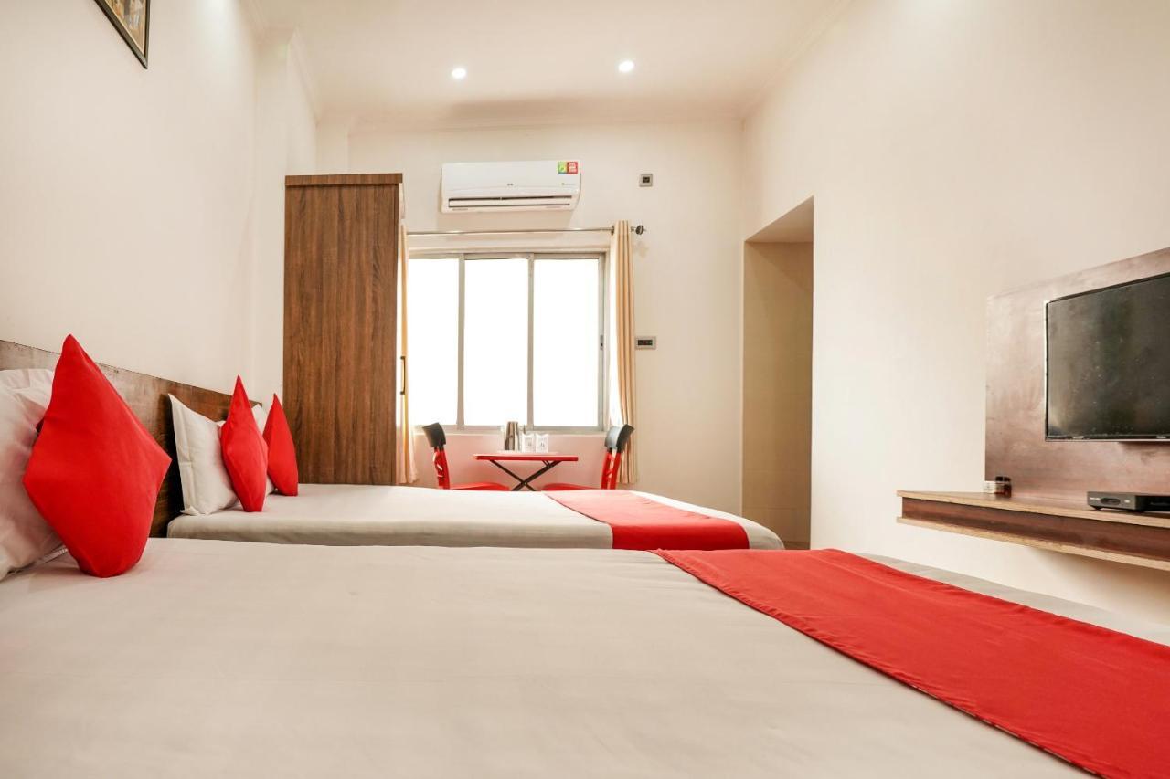 Hotel Heritage Koch Bihar Luaran gambar