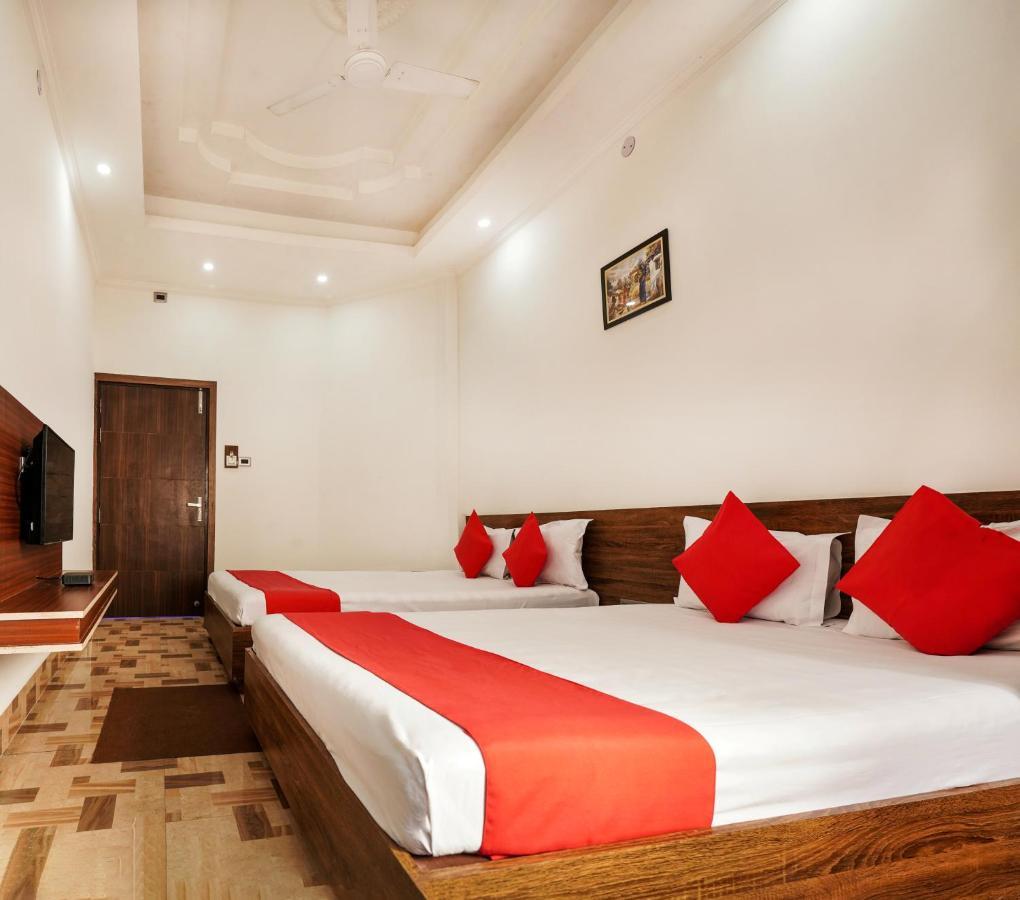 Hotel Heritage Koch Bihar Luaran gambar