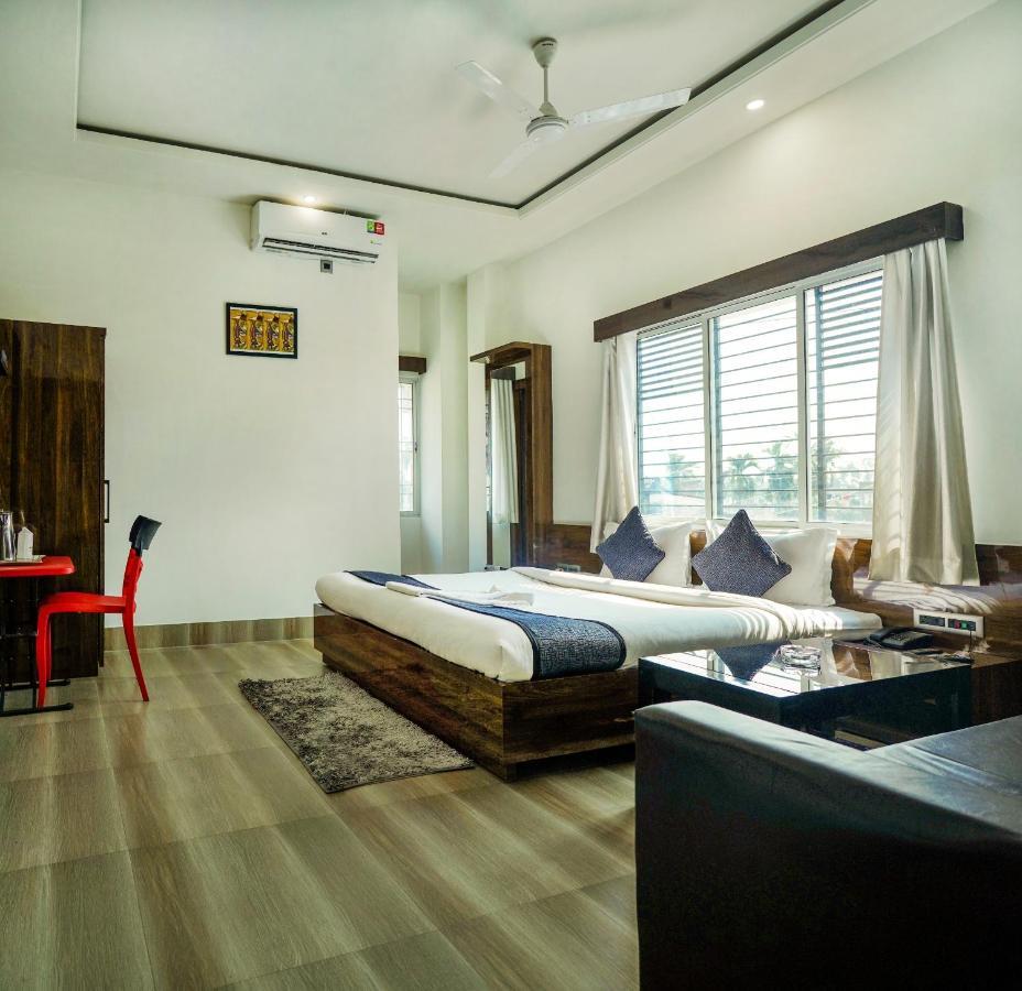 Hotel Heritage Koch Bihar Luaran gambar