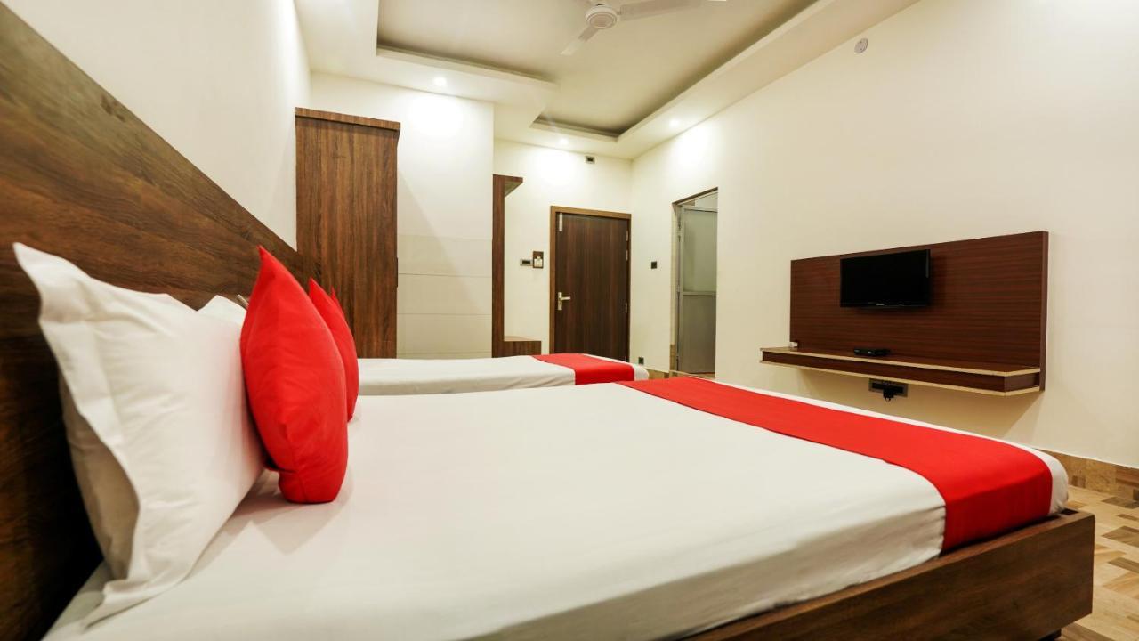Hotel Heritage Koch Bihar Luaran gambar