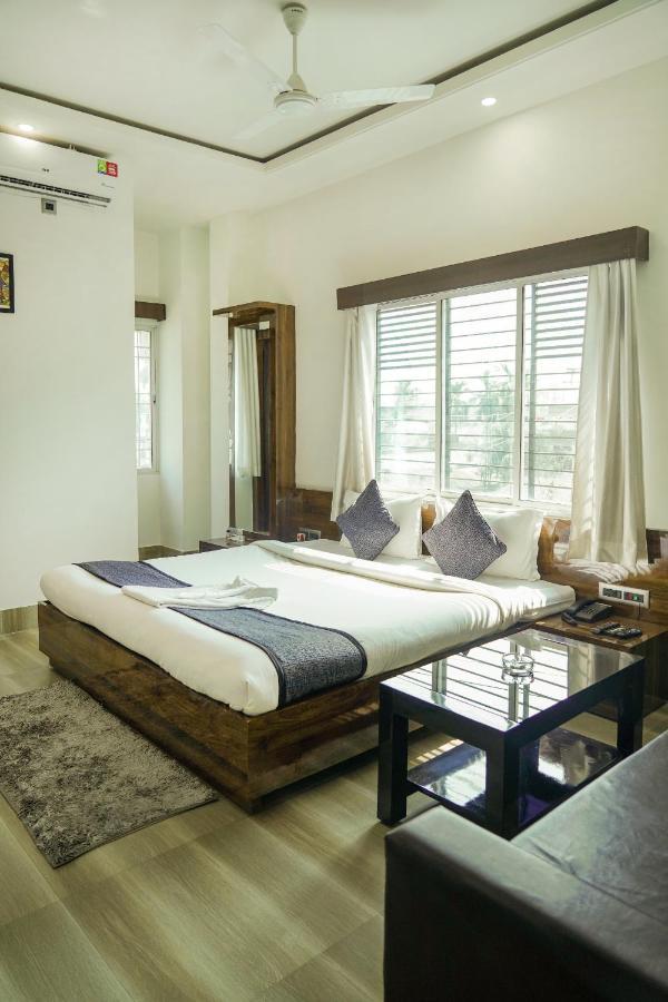 Hotel Heritage Koch Bihar Luaran gambar