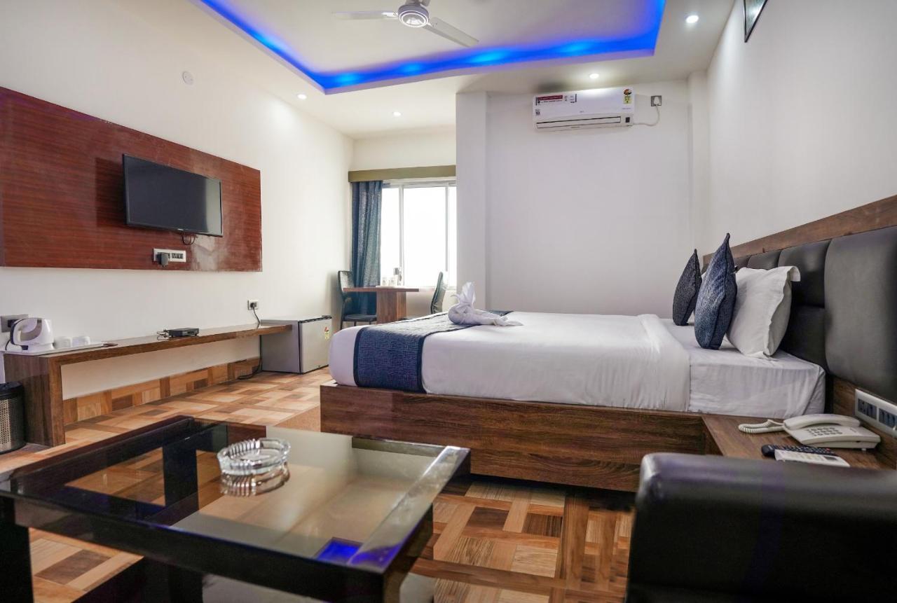 Hotel Heritage Koch Bihar Luaran gambar