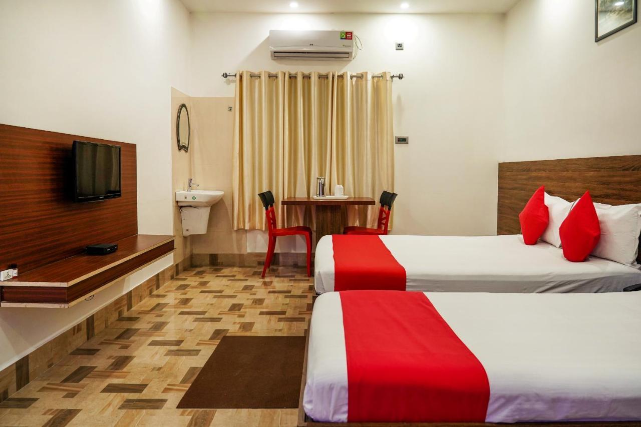 Hotel Heritage Koch Bihar Luaran gambar