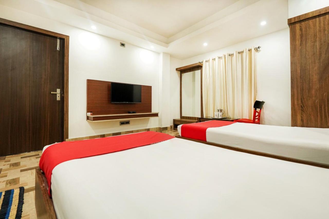 Hotel Heritage Koch Bihar Luaran gambar